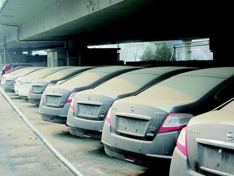 “国五”库存车堆积如山，为何不降价？3个原因说明一切