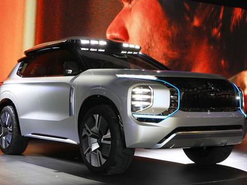 汉兰达途昂该歇歇了！更霸气的混动四驱SUV，三菱翻身就靠它了