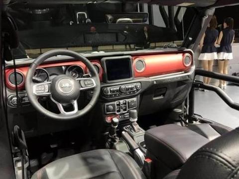 牧马人定制版亮相，粗犷外观+35英寸轮胎，就问你想去哪吧？