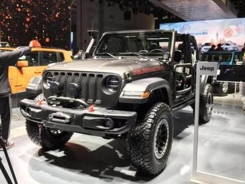 牧马人定制版亮相，粗犷外观+35英寸轮胎，就问你想去哪吧？