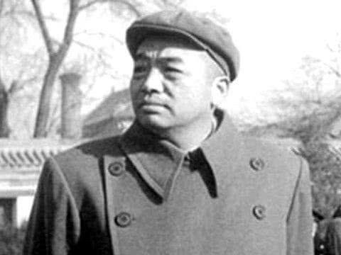 1955年授衔仪式上,毛主席授他元帅,他却让衔只做上将|授衔|元帅|毛主席_新浪新闻