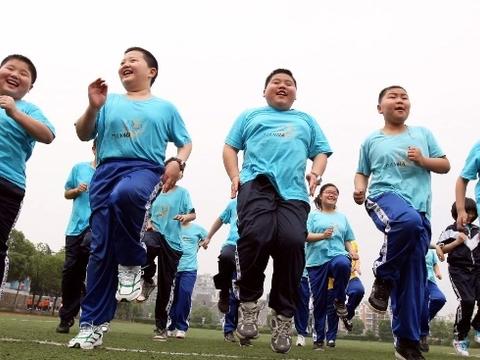 小学生搞笑作业答案，老师看完想打人，家长看完只想找缝钻