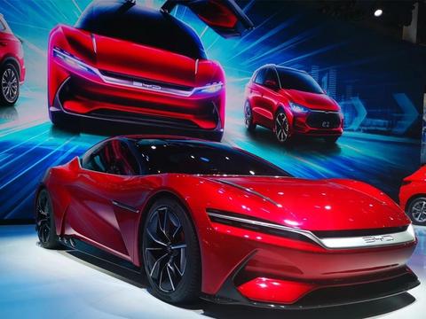 今天被比亚迪的高性能轿跑刷屏了？这车还有一款你没见过的敞篷版