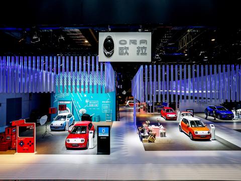 全球首款自动驾驶电动小车欧拉R1亮相上海车展