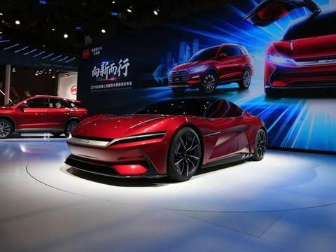 2.9秒破百，比亚迪这台性能跑车一亮相，国人沸腾