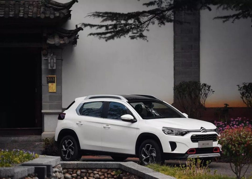 溜背轿跑SUV+8AT,“哥本哈根蓝”专属配色,3月上市哪些SUV?