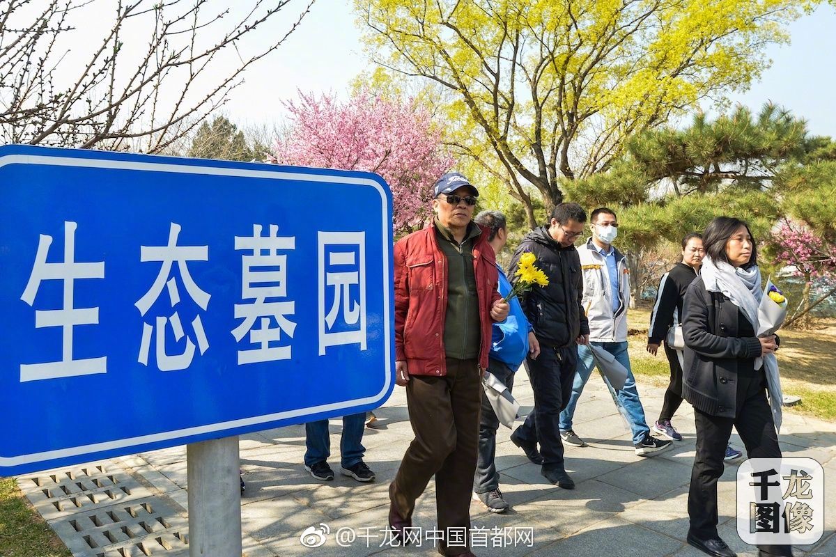 突发！广州一女子商场6楼跳下，知情人发声，现场有女子被吓哭