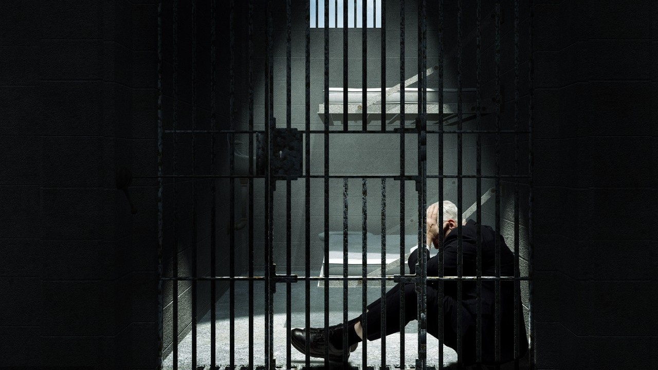 夫妻男方坐牢了但是所有钱在他的银行里密码还不知道这种情况怎么拿出来钱