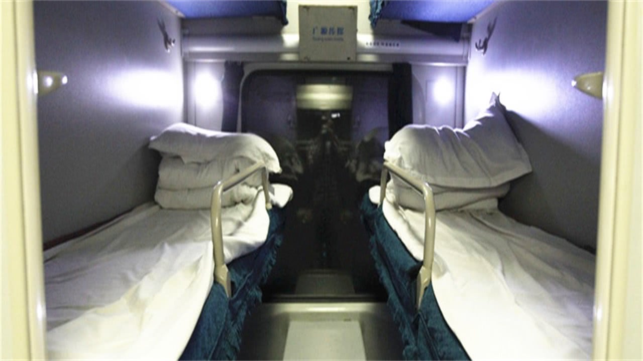 z176列车卧铺图,z12次列车卧铺车厢图片 火车卧铺男女混住不方便,为何不把男女分开呢?听听列车员怎么说