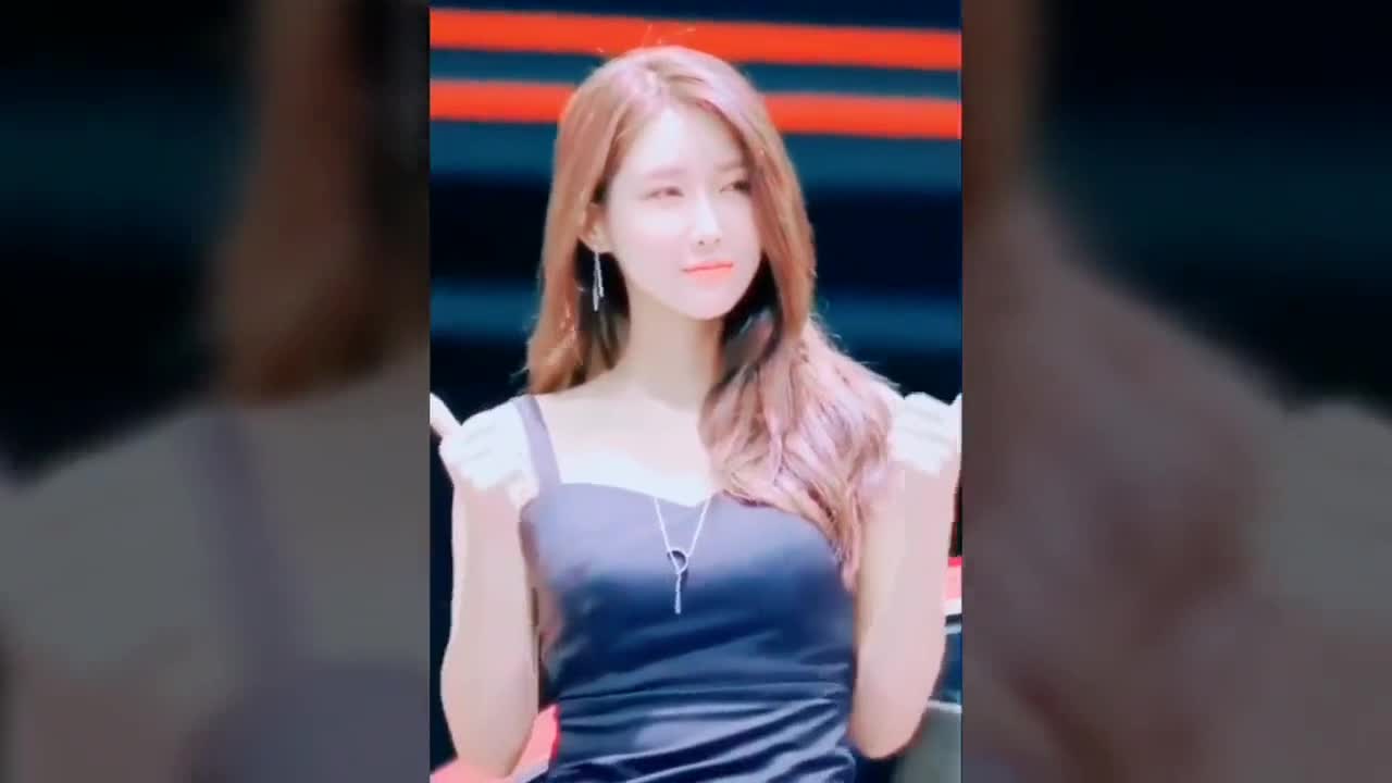 微胖是极品，来车展当然是来看“车”的呀