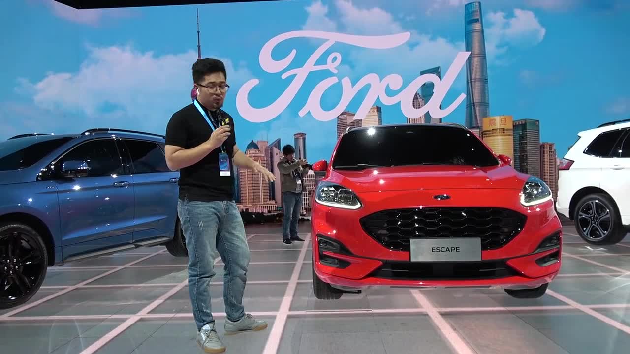 非典型SUV 运动感十足 上海车展体验长安福特ESCAPE