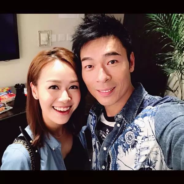 【安心偷食】黄心颖用两年与许志安走近,用3招