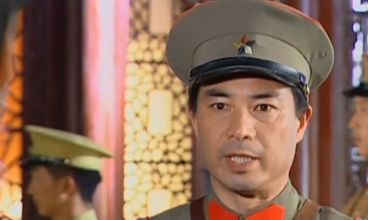 李副官后来混得那么惨，其实全是报应，你看看他干了啥缺德事？