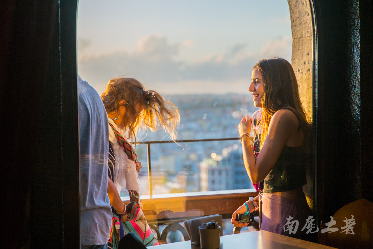 加拉塔上的倩影,美不胜收