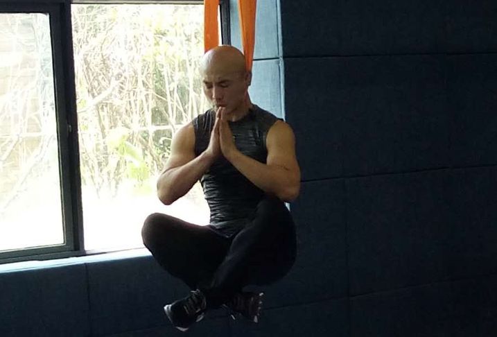 国外精心制作一龙铁头功集锦,一龙转发点赞,他