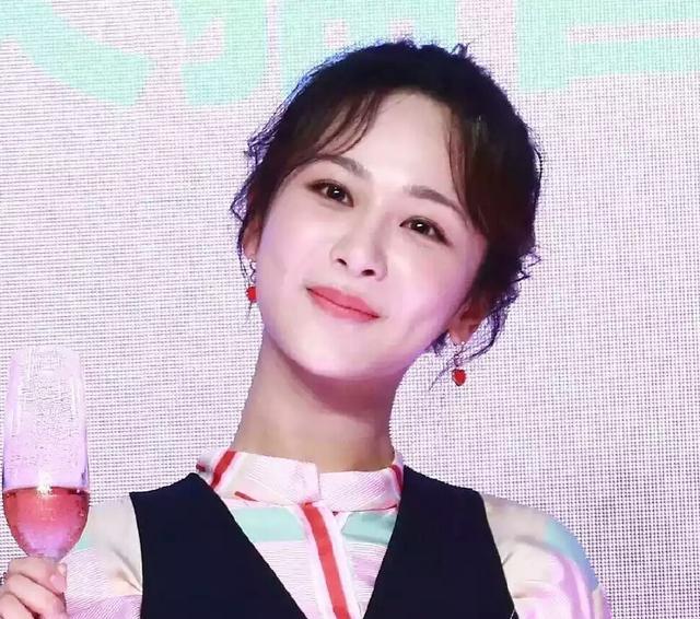 和秦俊杰分手后,杨紫张一山头像都是小猴子,网友:什么