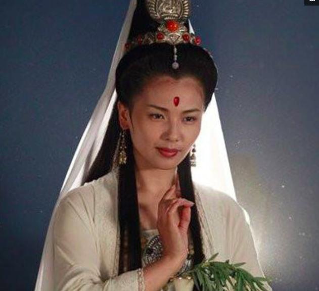 同样是出演观世音,左大玢的被认为是真菩萨,而