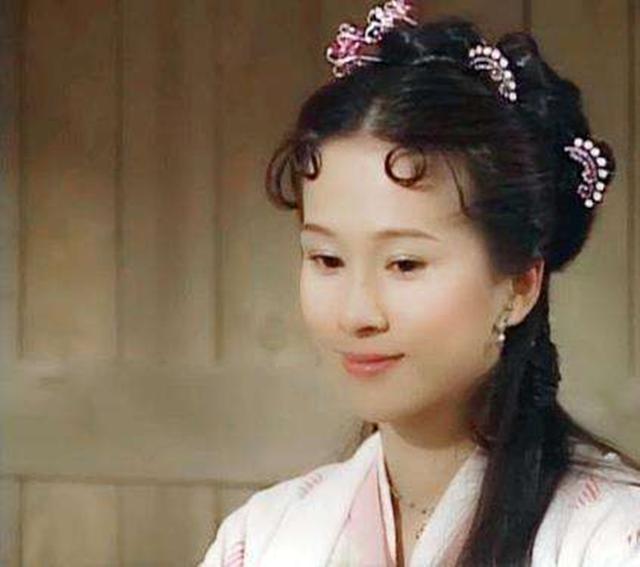 这些女明星们，换上古装以后简直是美爆了，都能称上最美仙女