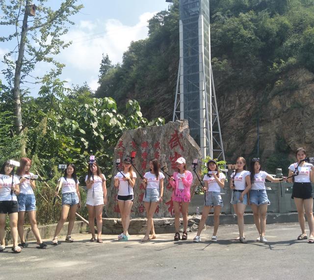 十堰这家公司在招聘主播 入职就能免费培训学