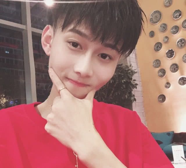 王乐乐新恋情曝光,竟是保定首富女儿!网友:求放