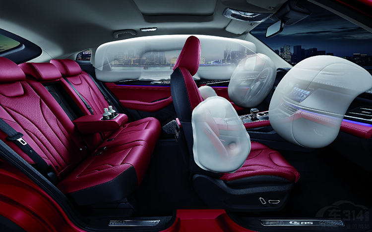 ����CS85����SUV 2.0T+8AT����13.69�򣬻���ɶ����X6!