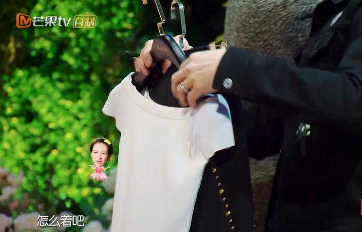 为何汪峰夸老婆没赘肉?看章子怡这身造型就懂了,身材10年未变 为何汪峰夸老婆没赘肉?看章子怡这身造型就懂了,身材10年未变