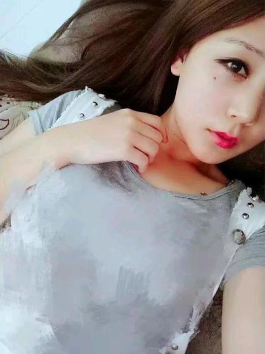 恶搞ps:求大神帮我和下面那个美女p在一起行吗,大神