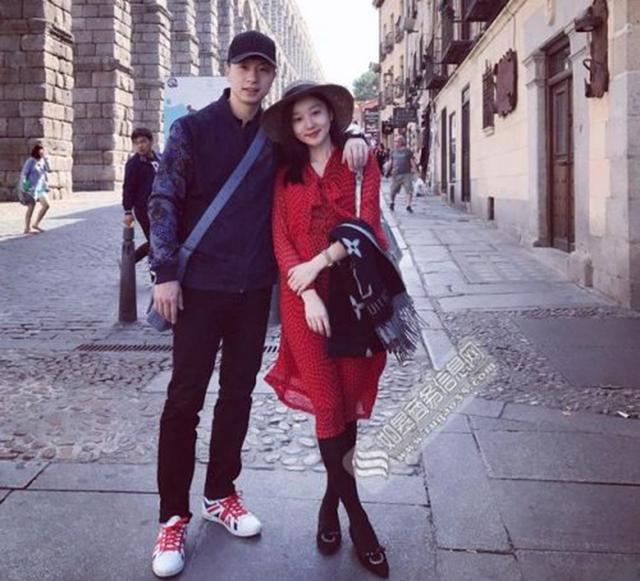 国乒马龙的妻子有多漂亮?看看这3张照片就知