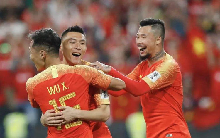 中国女排世界排名第一,篮球亚洲第一,那足球是