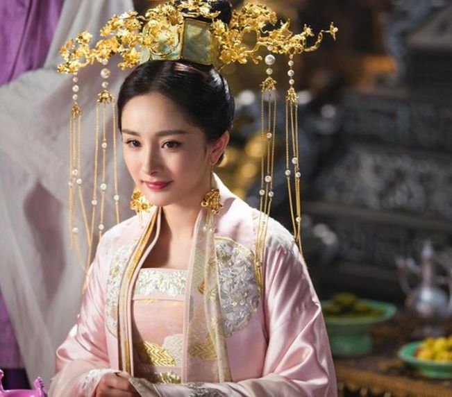 杨幂四个最美的古装形象:白浅垫底,扶摇第二,第一倾国倾城