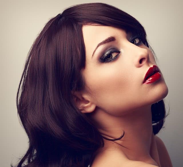 厚刘海怎么弄薄 教你轻松解决头发问题