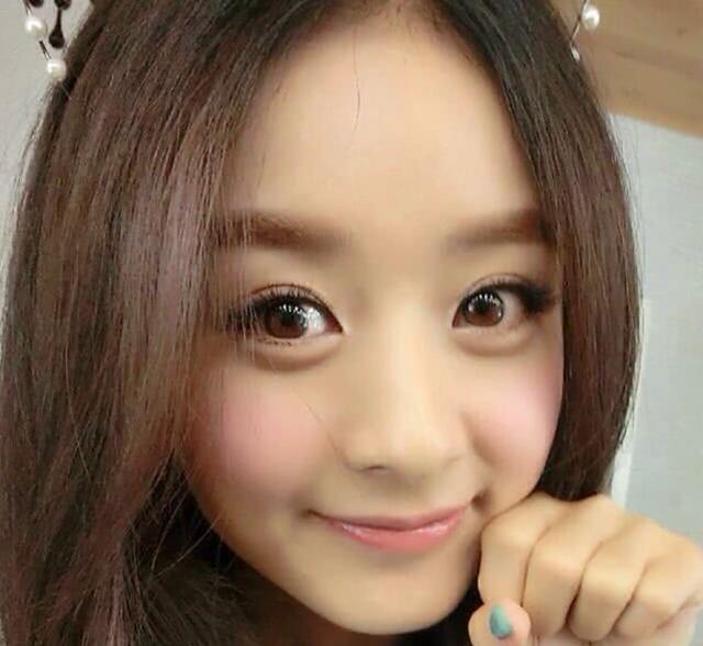 娃娃脸最美的不是赵丽颖,而是她,15岁成名,纯天