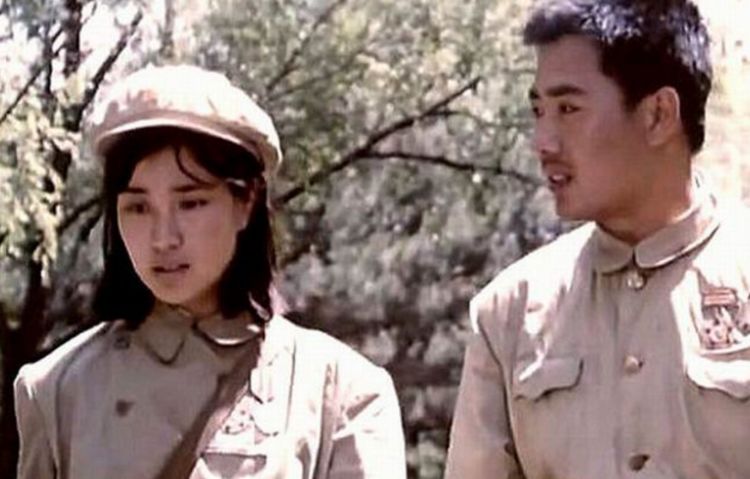 80年代电影明星情侣照,今有的依旧长相厮守,有的早已