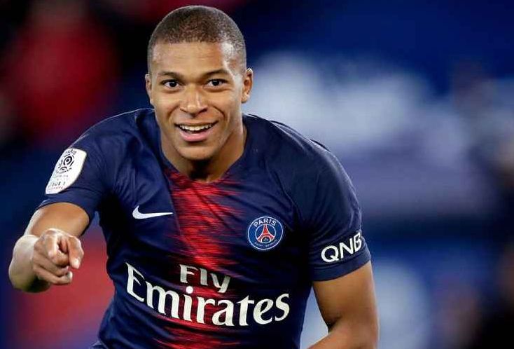 巴黎圣日耳曼被巴萨、曼联逆转淘汰,为何大巴