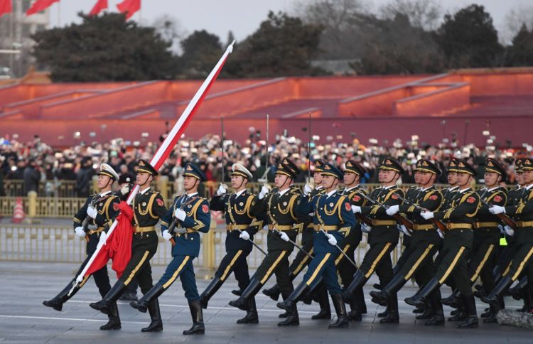 为什么天安门升国旗的时候得走138步？原来还有这些原因