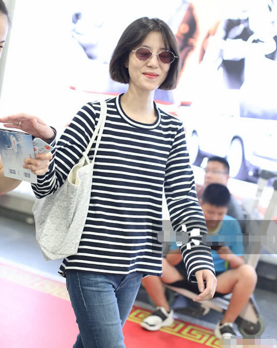 当29岁李溪芮撞上20岁的杨超越,终于明白女人