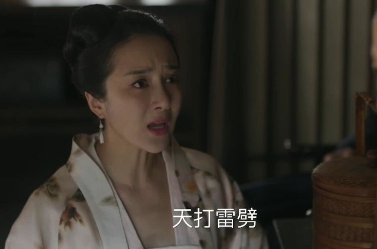 知否:曼娘和顾廷烨回家,一个小动作暴露心机,被常嬷嬷一眼识