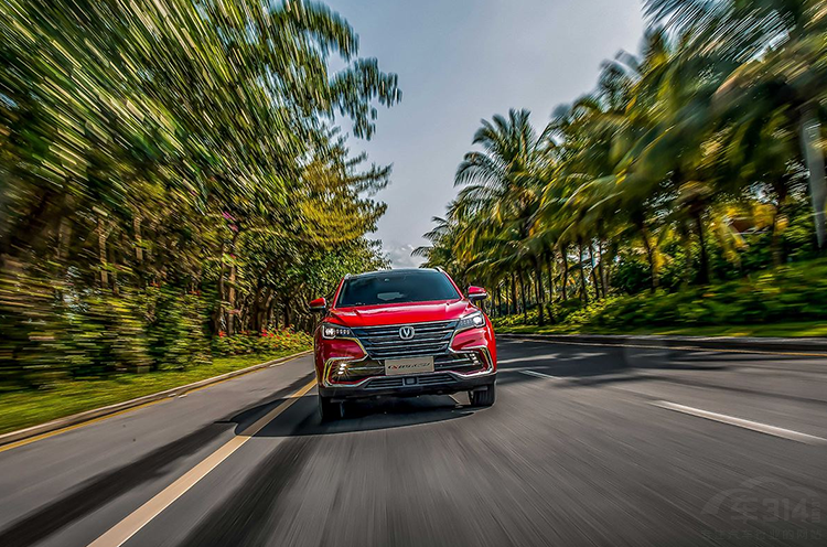 ����CS85����SUV 2.0T+8AT����13.69�򣬻���ɶ����X6!