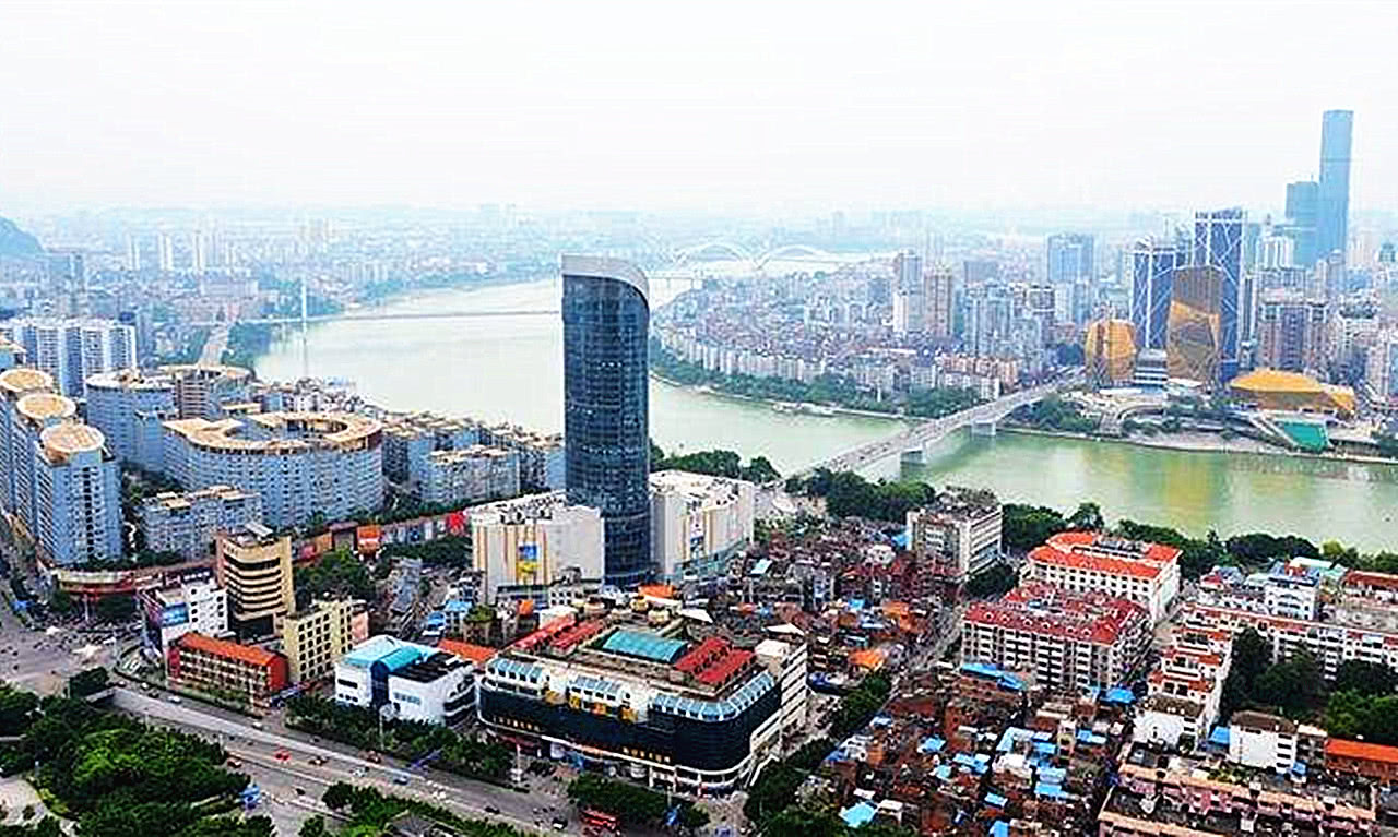 广西经济生产总量第一的城市_广西经济管理干部学院(3)