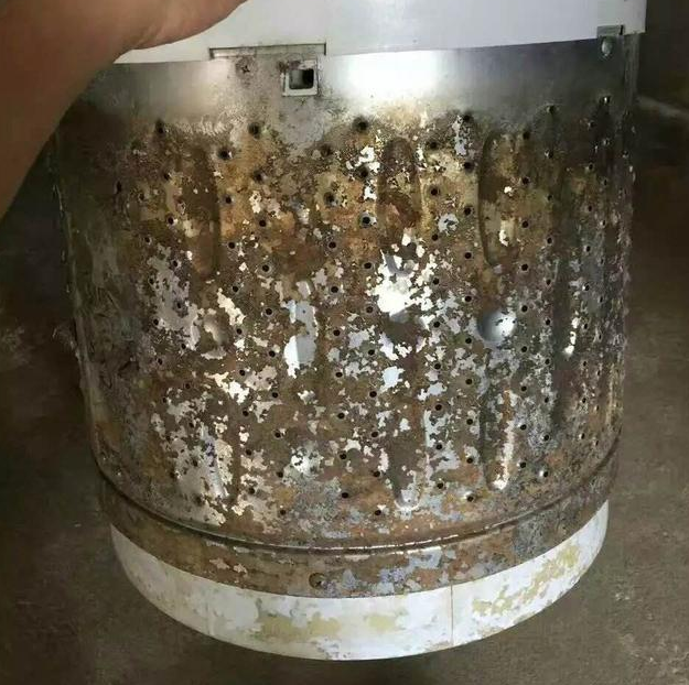洗衣机半年不清洁比马桶还脏,只需要打开这个地方,脏水哗哗流