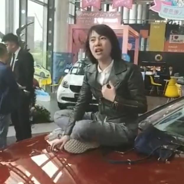 66万买辆漏油奔驰车事件最新进展,官方回应退