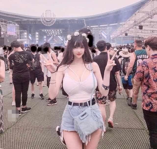 本以为迪丽拉已是奇葩，直到见了“巨兔芭比”，网友：开眼了