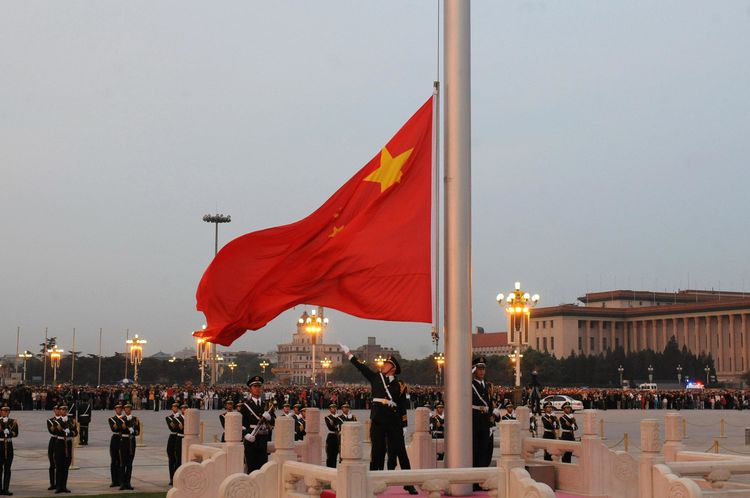 为什么天安门升国旗的时候得走138步？原来还有这些原因