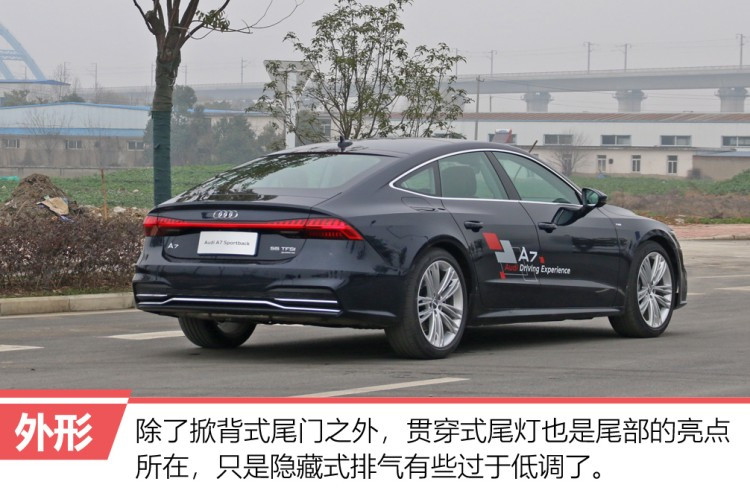 这台车简直就是拉风+豪华的综合体 开起来太舒服了!