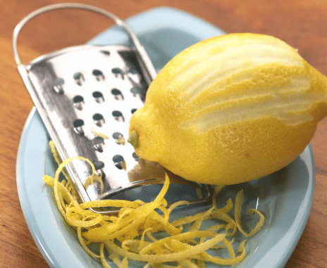 晕车时,闻一闻4种水果皮,缓解头晕反胃,帮你赶