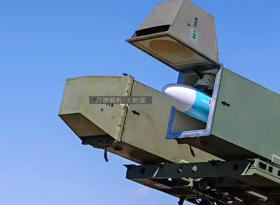 伊朗试射卡德尔反舰导弹!系c802升级版,射程超过两百公里