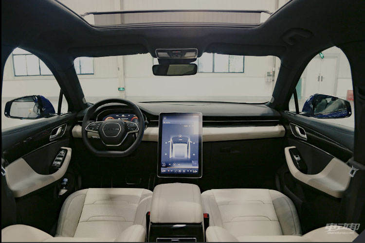 �ٹ������3.5 �룬�д��硢�������ֶ�������SERES SF5����