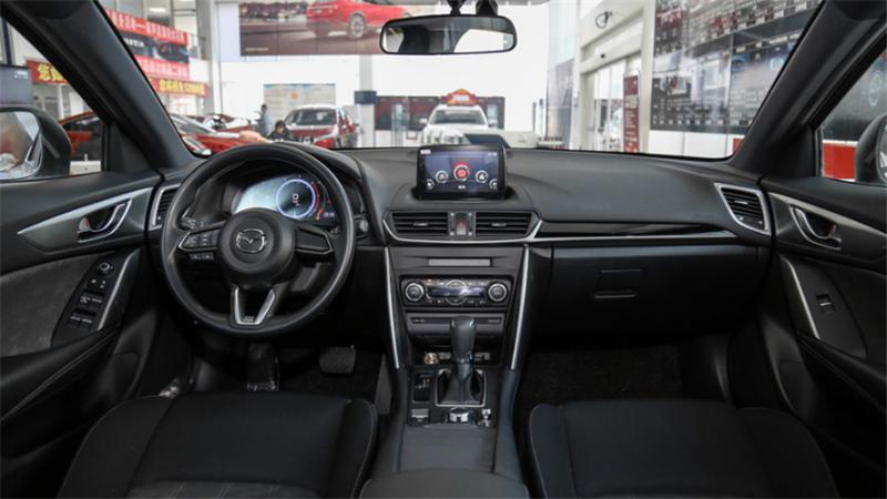 ��Ϊ���������ߵ��㣬��ϲ������SUV��