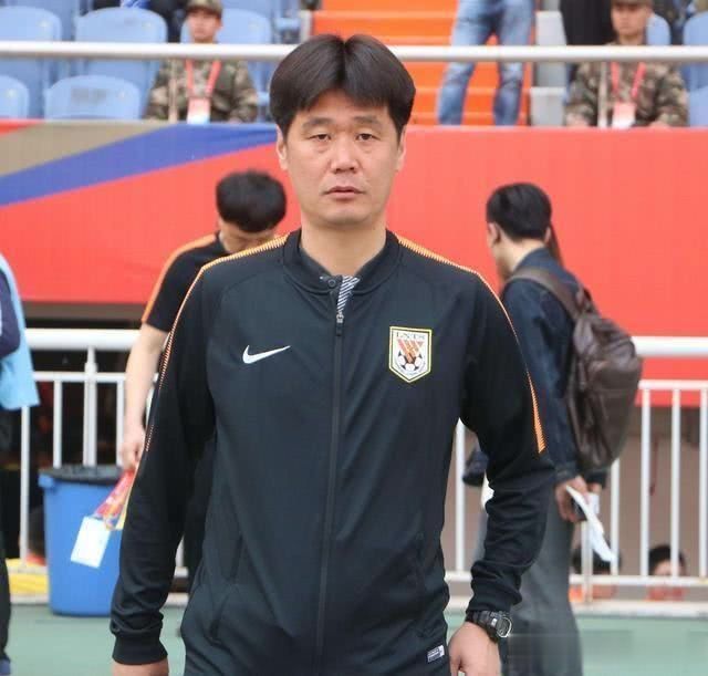 鲁能新外援费莱尼,两场亚冠发挥不尽如人意,李