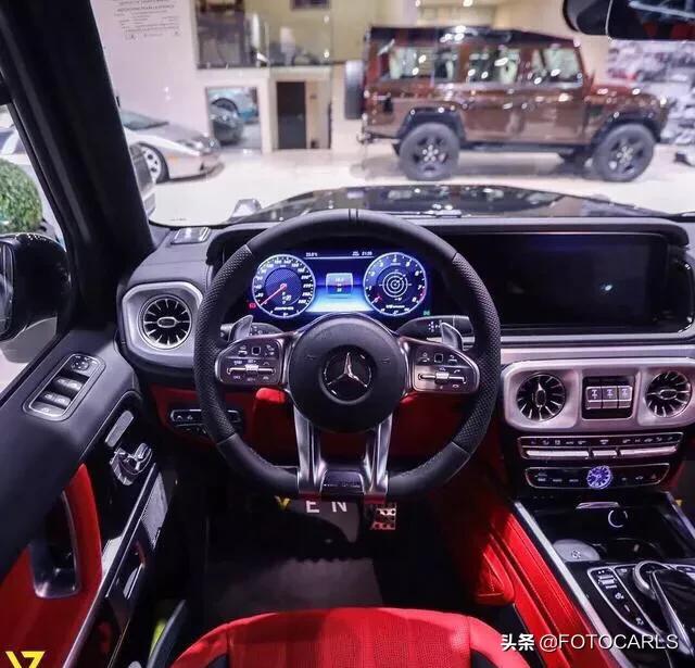 实拍 | 奔驰-AMG G63,外黑内红堪称完美,教你如何做真男人